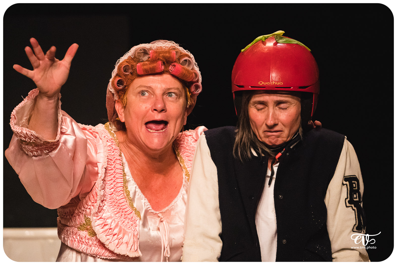 LES FEMMES SAVANTES (CIE DU DETOUR)